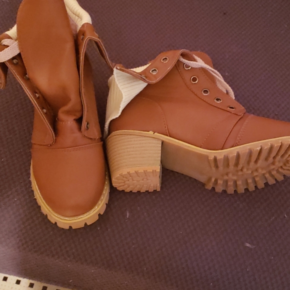 Ladies Work Boots - Picture 4 of 5